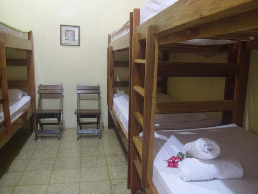 Rio Celeste Backpackers Bijagua Bagian luar foto